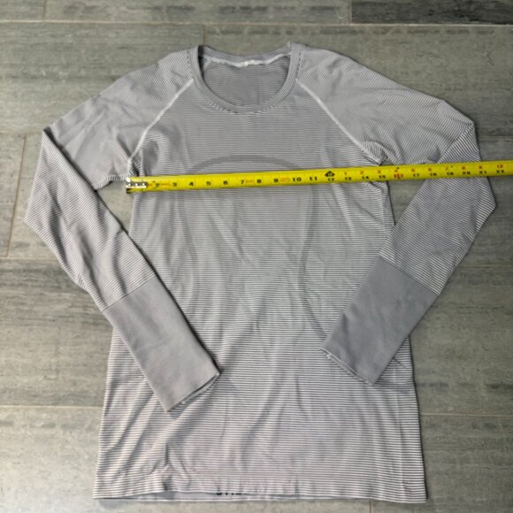 Lululemon Striped Swiftly Tech 2.0 Long Sleeve Shirt White Gray Size 8 - Picture 8 of 9